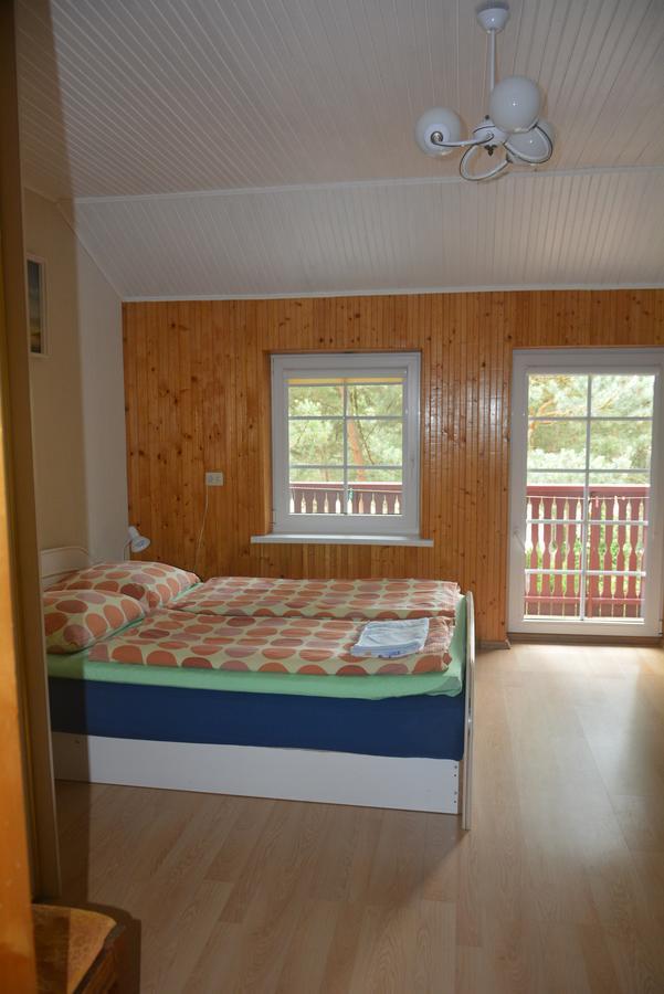 Guesthouse "Nakvyne Pas Zveja" Purvynes Street Nida Eksteriør billede