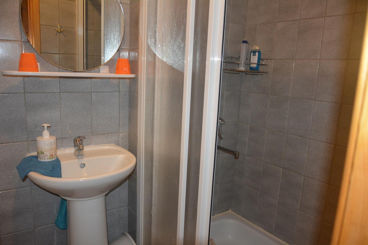 Guesthouse "Nakvyne Pas Zveja" Purvynes Street Nida Eksteriør billede